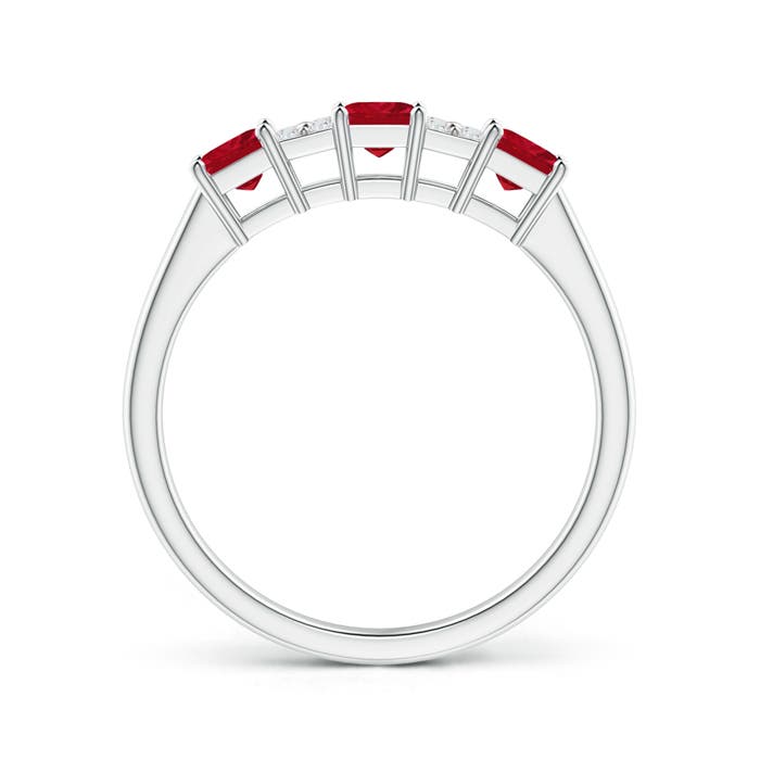 AAA - Ruby / 0.68 CT / 14 KT White Gold