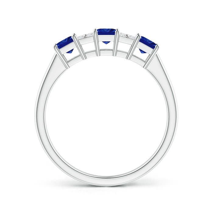 AAAA - Blue Sapphire / 0.65 CT / 14 KT White Gold