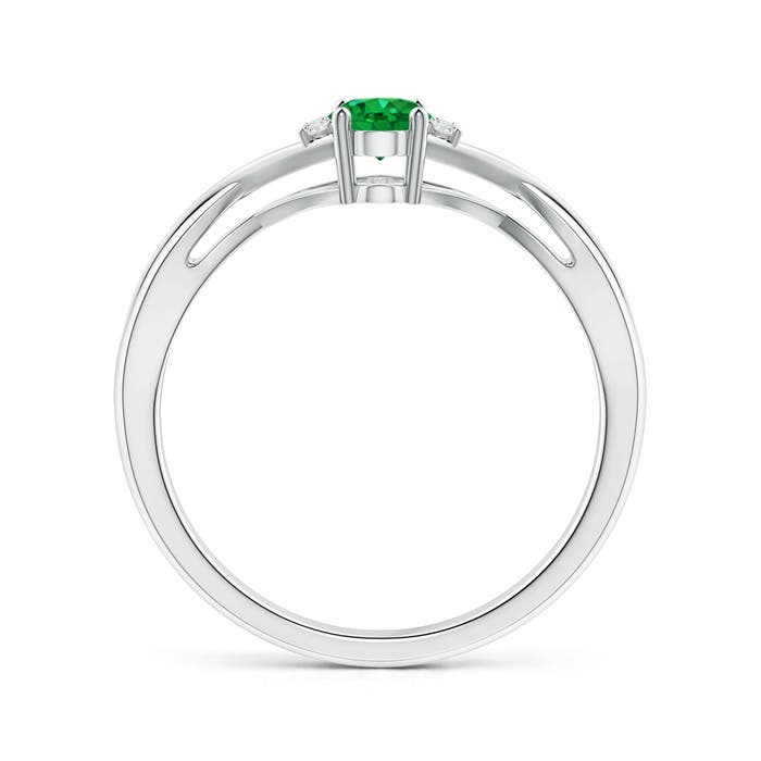 AAA - Emerald / 0.45 CT / 14 KT White Gold