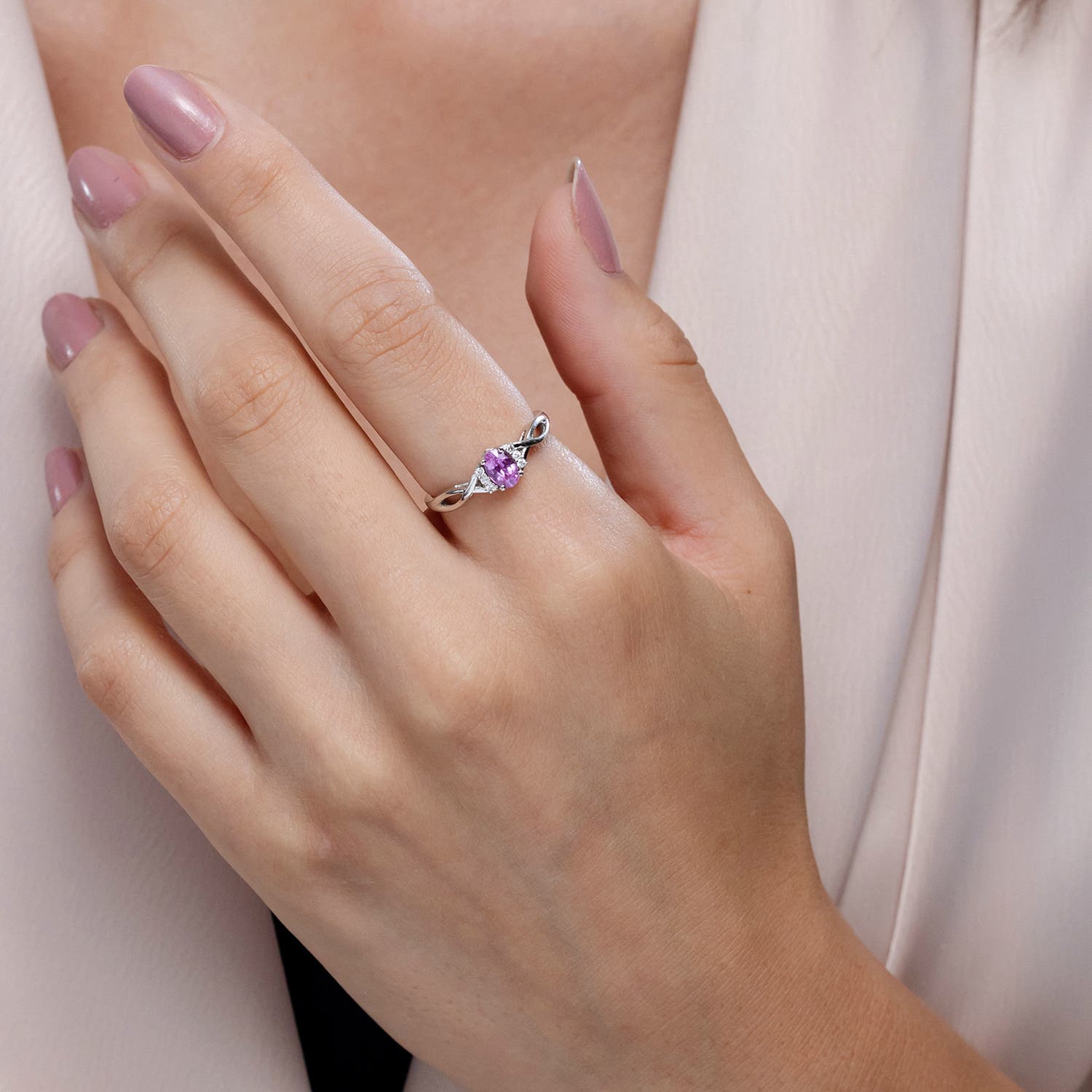 SR1129PSD lifestyle image - lifestyle 3