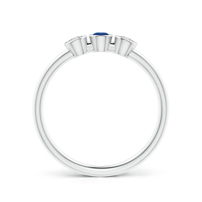 AAA - Blue Sapphire / 0.35 CT / 14 KT White Gold