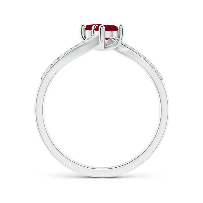 AA - Ruby / 0.64 CT / 14 KT White Gold