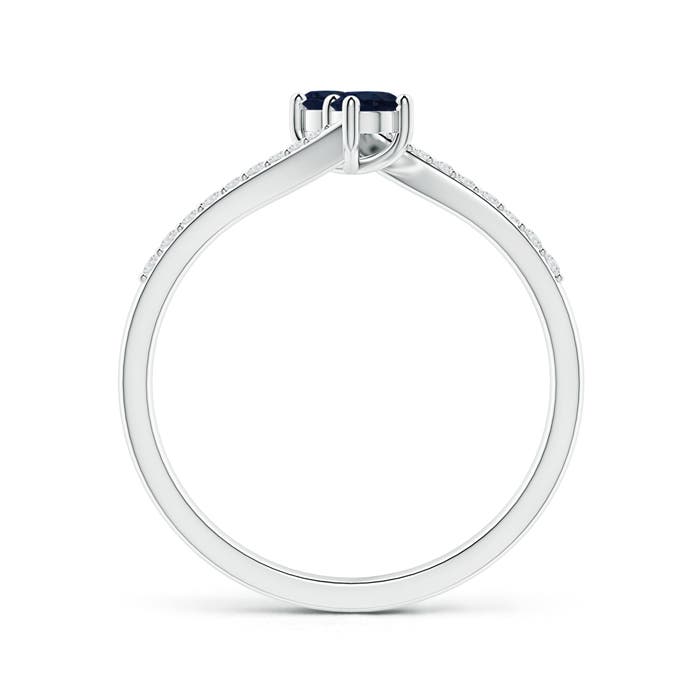 A - Blue Sapphire / 0.4 CT / 14 KT White Gold