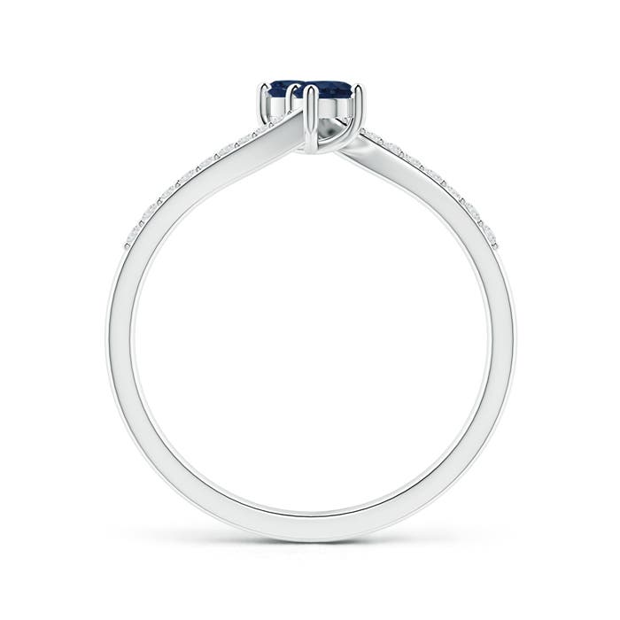 AA - Blue Sapphire / 0.4 CT / 14 KT White Gold