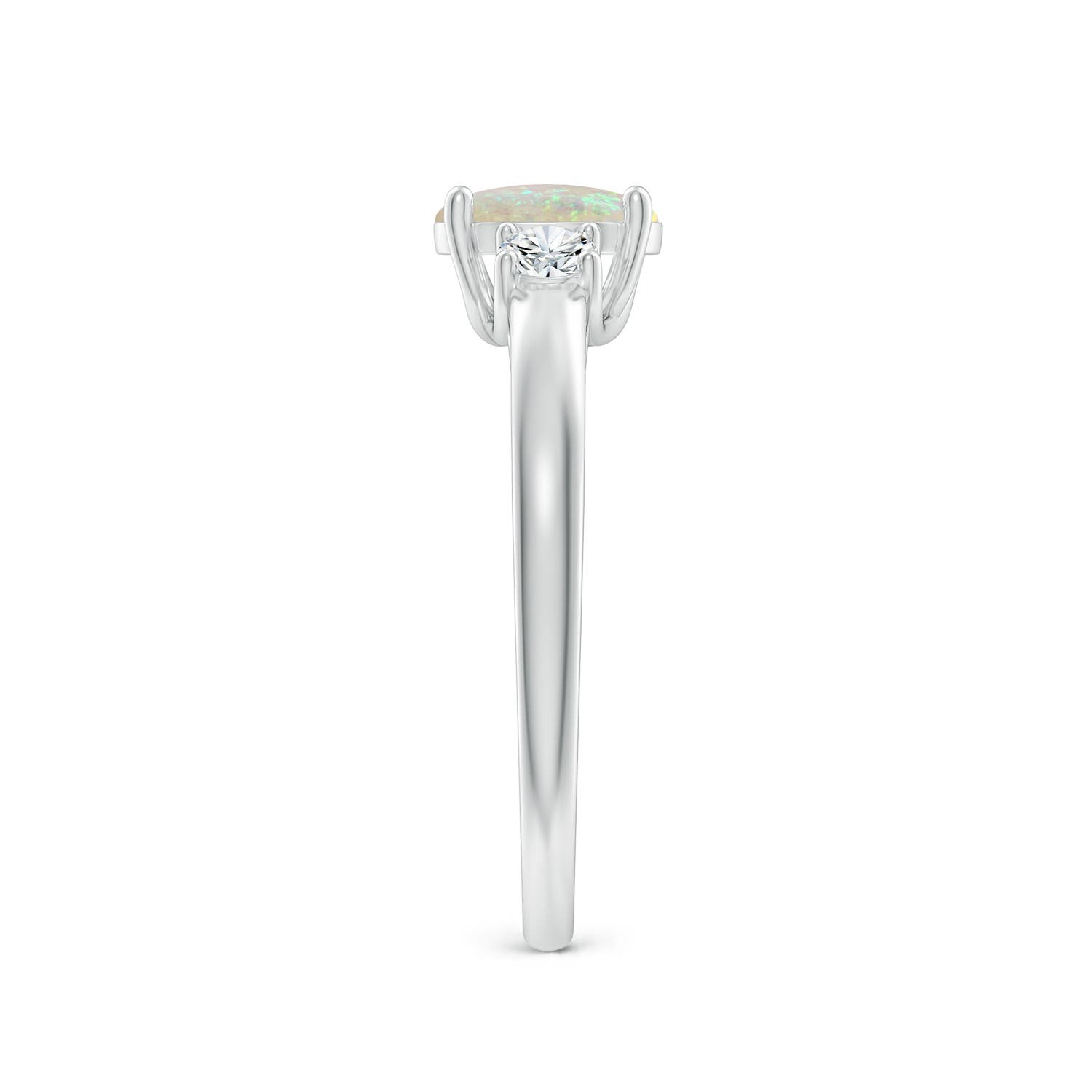 AAA - Opal / 0.66 CT / 14 KT White Gold