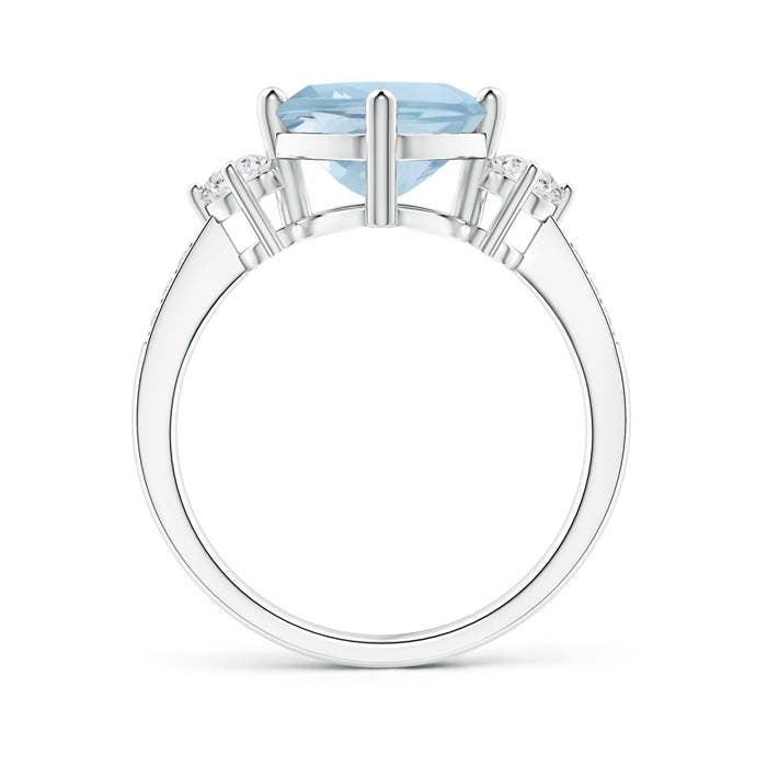 AA - Aquamarine / 2.33 CT / 14 KT White Gold