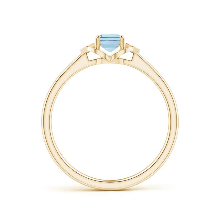 AA - Aquamarine / 0.51 CT / 14 KT Yellow Gold