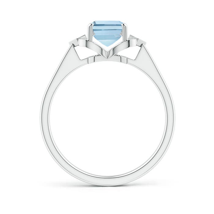 AA - Aquamarine / 1.37 CT / 14 KT White Gold