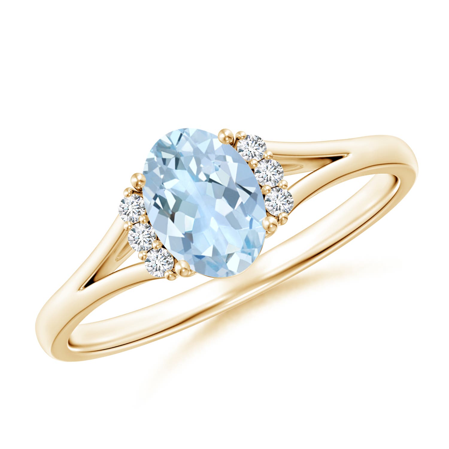 AA - Aquamarine / 0.67 CT / 14 KT Yellow Gold