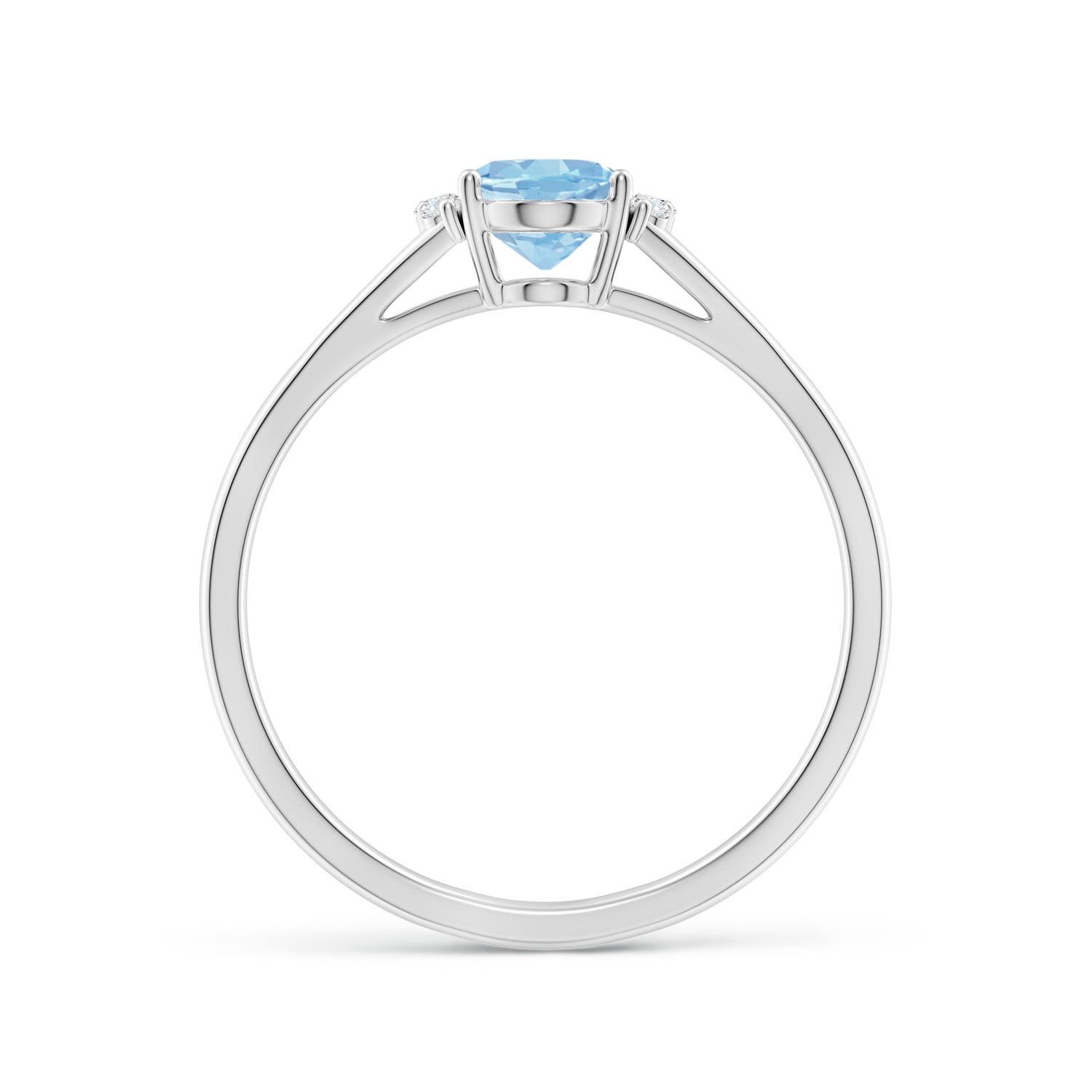 AAA - Aquamarine / 0.67 CT / 14 KT White Gold