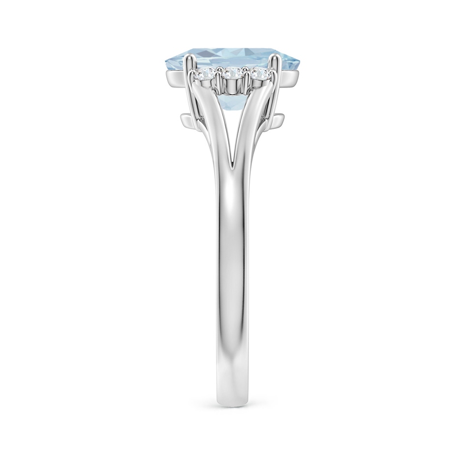 9x7mm A Oval Aquamarine with Round Diamond Collar Solitaire Ring in White Gold side-2