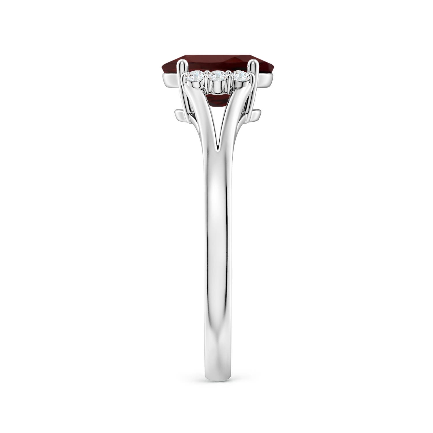 AA - Garnet / 1.53 CT / 14 KT White Gold