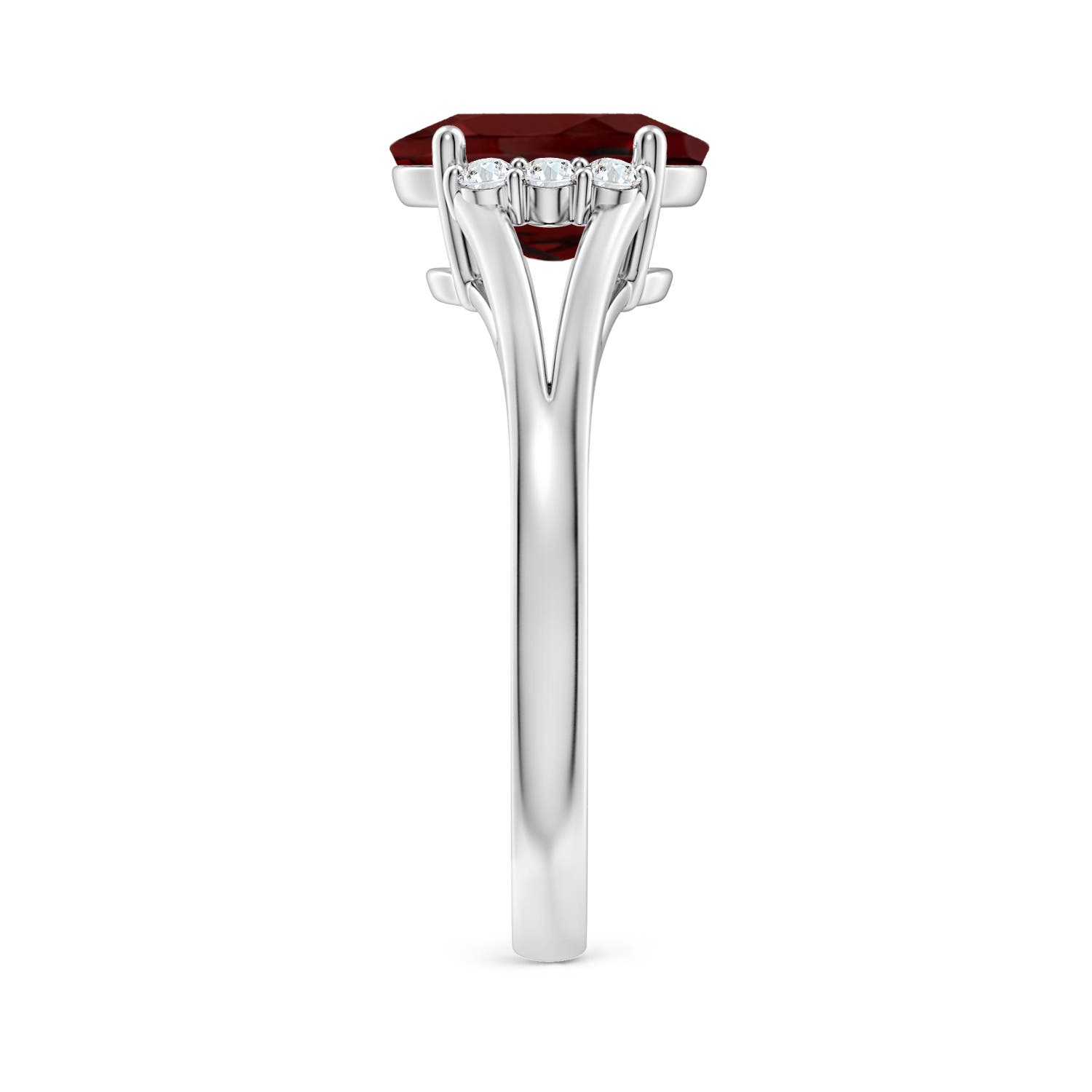 AAA - Garnet / 2.11 CT / 14 KT White Gold