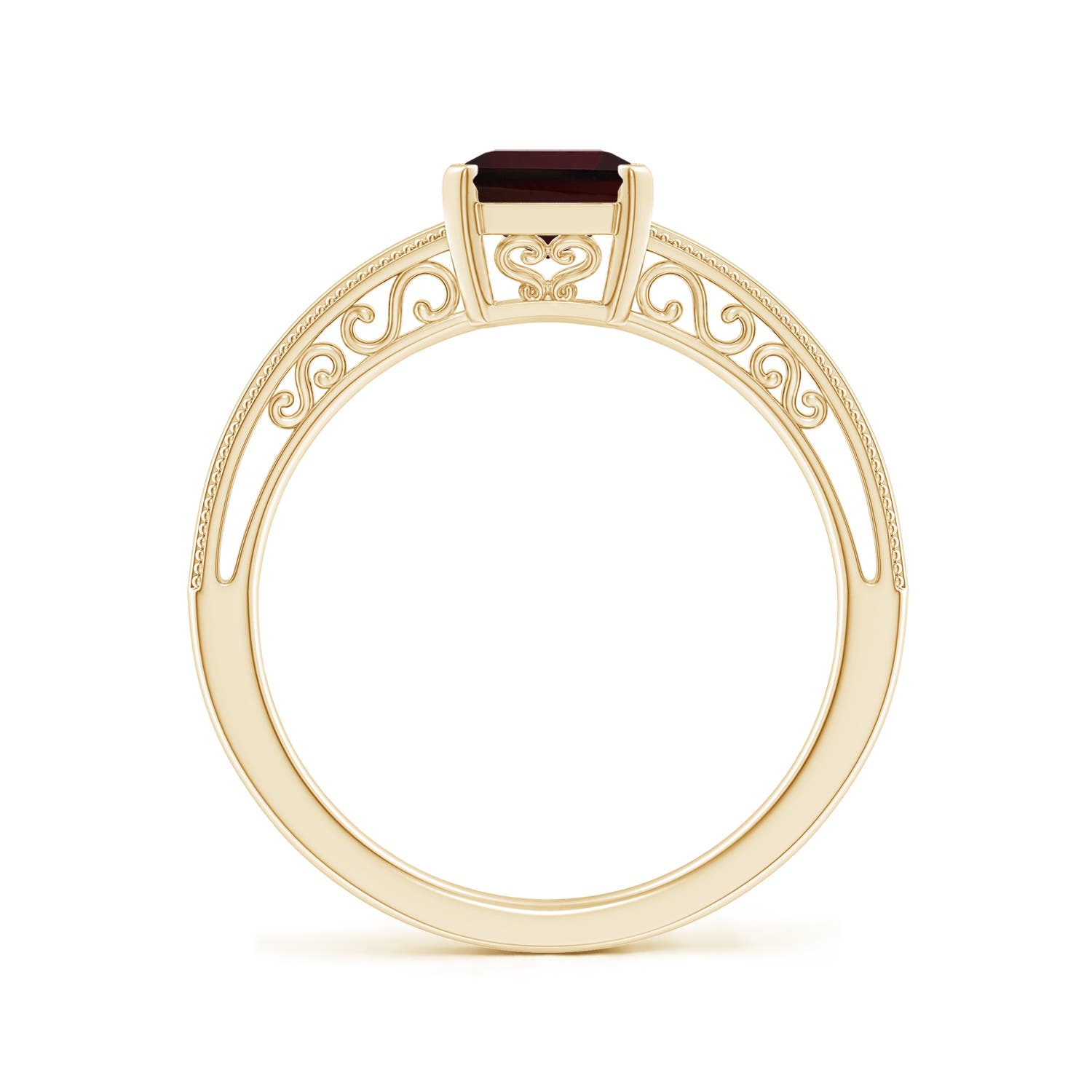 A - Garnet / 1.8 CT / 14 KT Yellow Gold