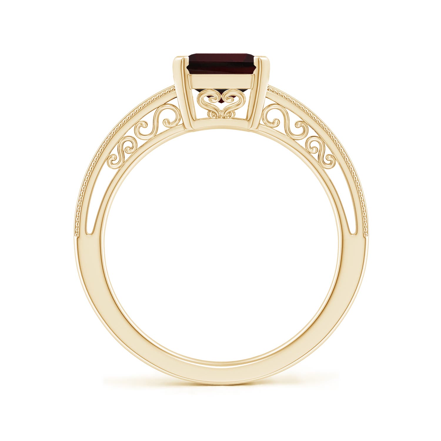 A - Garnet / 2.8 CT / 14 KT Yellow Gold