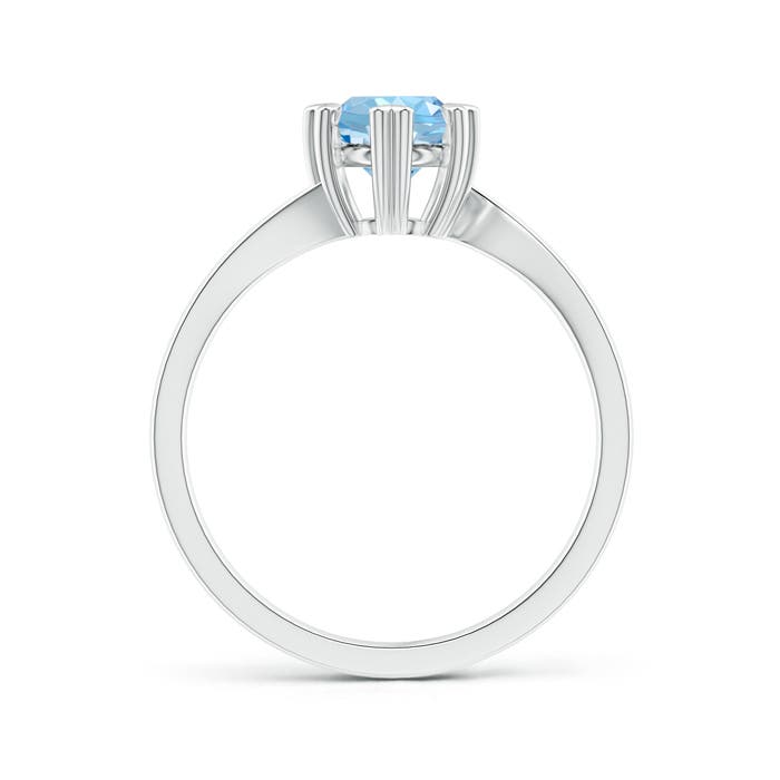 AAAA - Aquamarine / 0.72 CT / 14 KT White Gold