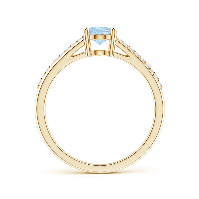 AA - Aquamarine / 0.69 CT / 14 KT Yellow Gold