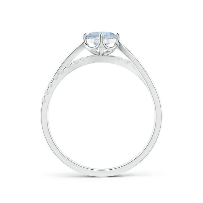 A - Aquamarine / 0.53 CT / 14 KT White Gold