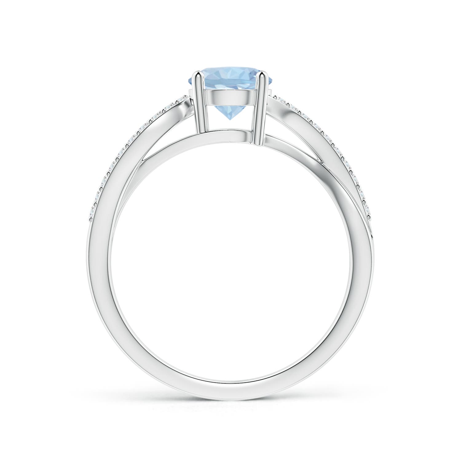 AA - Aquamarine / 0.84 CT / 14 KT White Gold