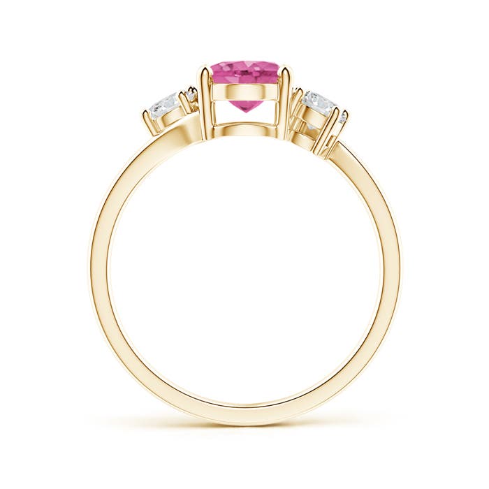 AAA - Pink Sapphire / 1.77 CT / 14 KT Yellow Gold