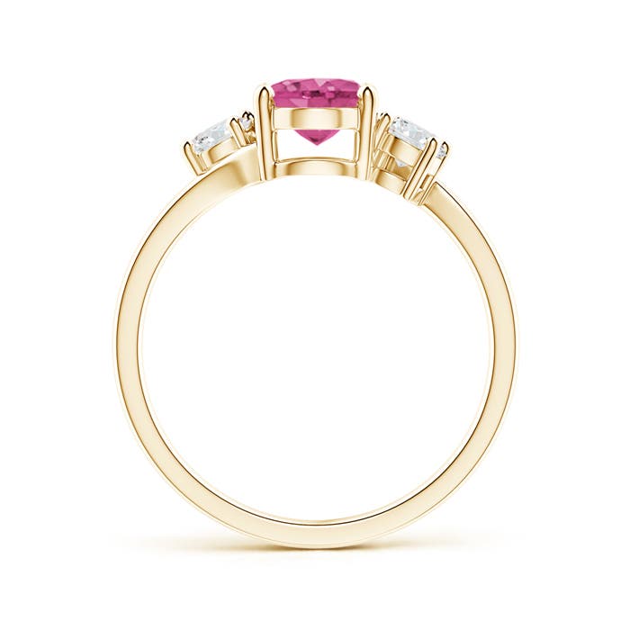 AAAA - Pink Sapphire / 1.77 CT / 14 KT Yellow Gold