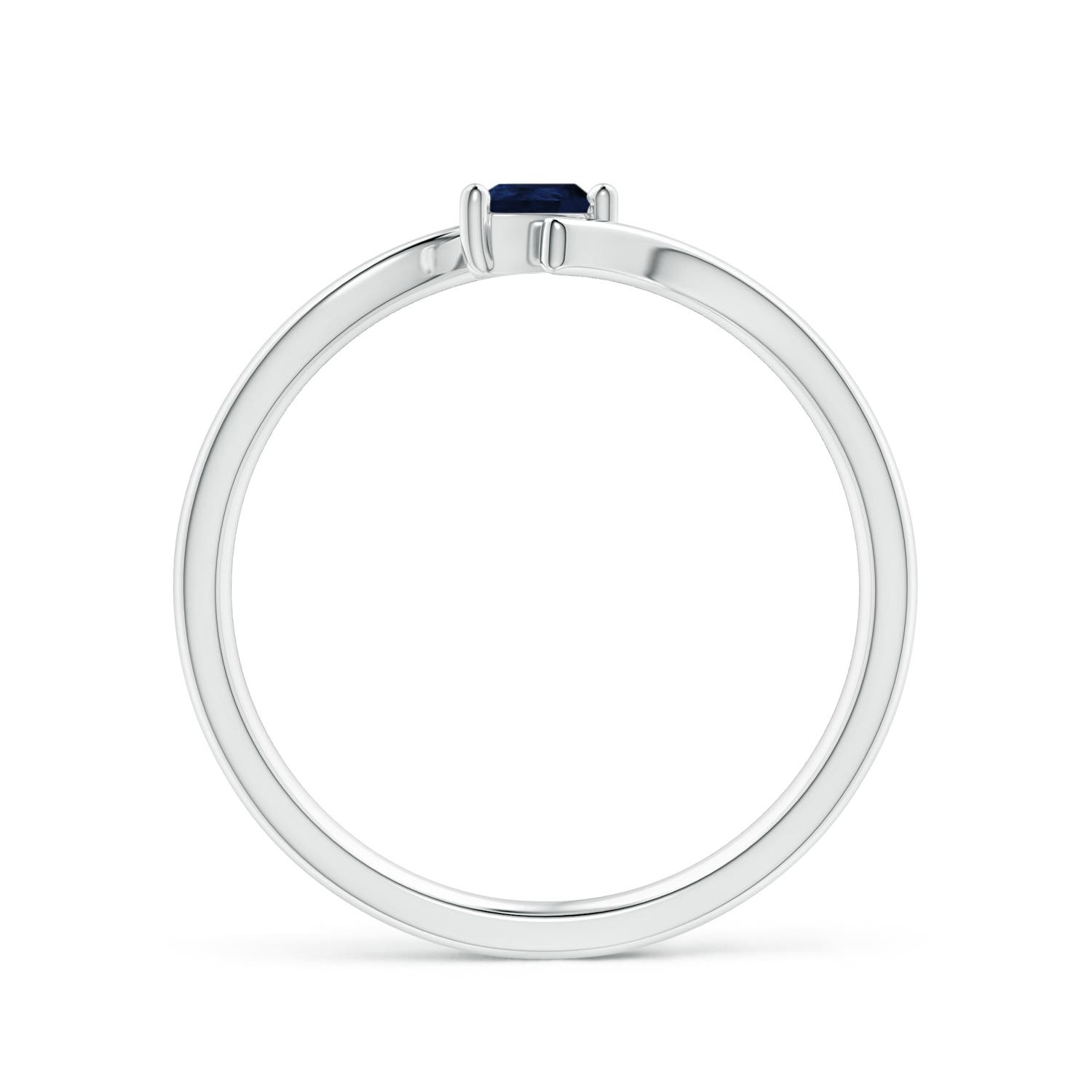 A - Blue Sapphire / 0.17 CT / 14 KT White Gold