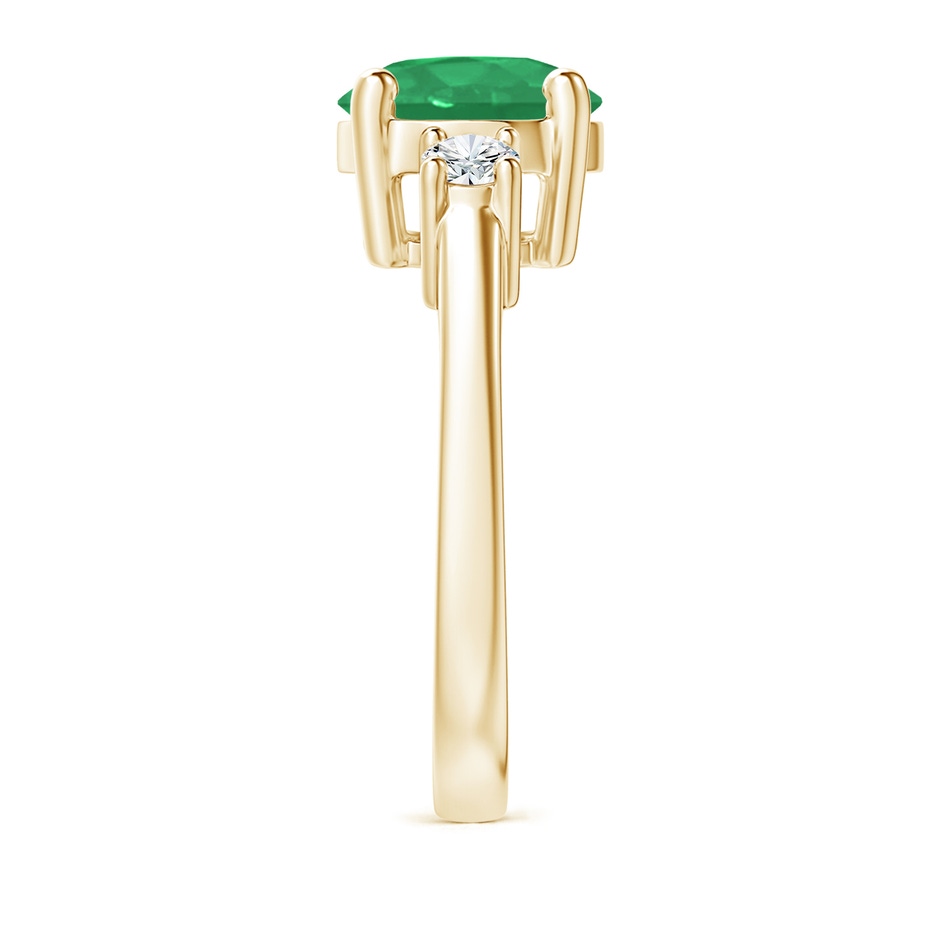 9mm A Prong-Set Round 3 Stone Emerald and Diamond Ring in Yellow Gold side 299