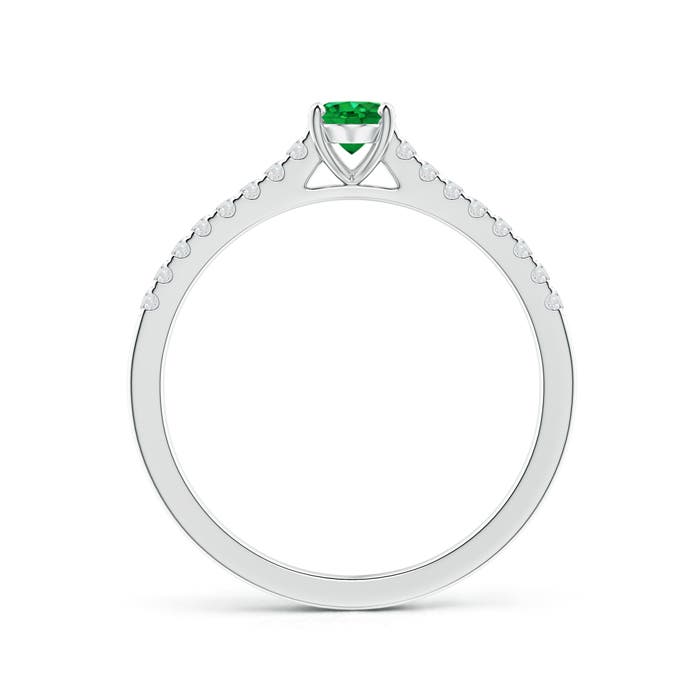 AAA - Emerald / 0.53 CT / 14 KT White Gold