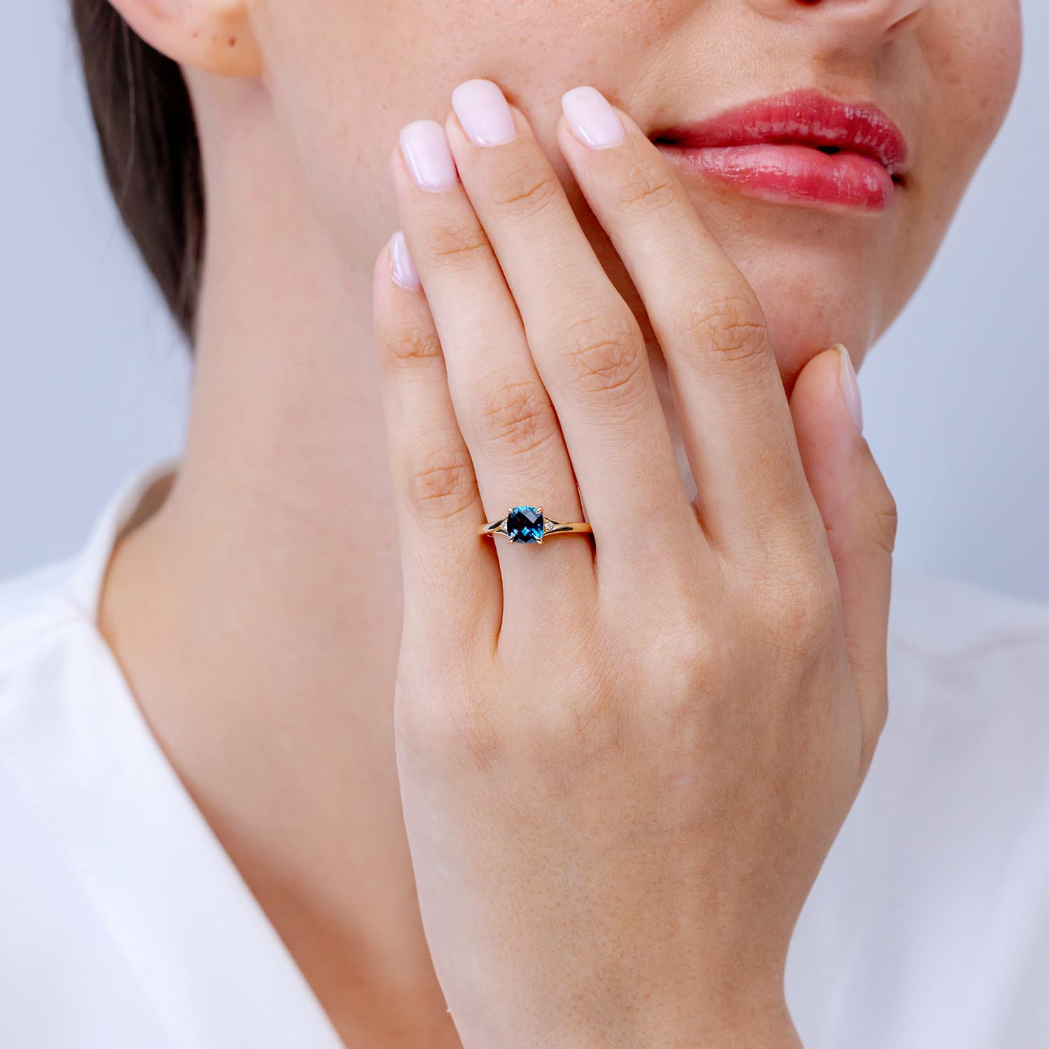 SR1256LBTD lifestyle image - lifestyle 5