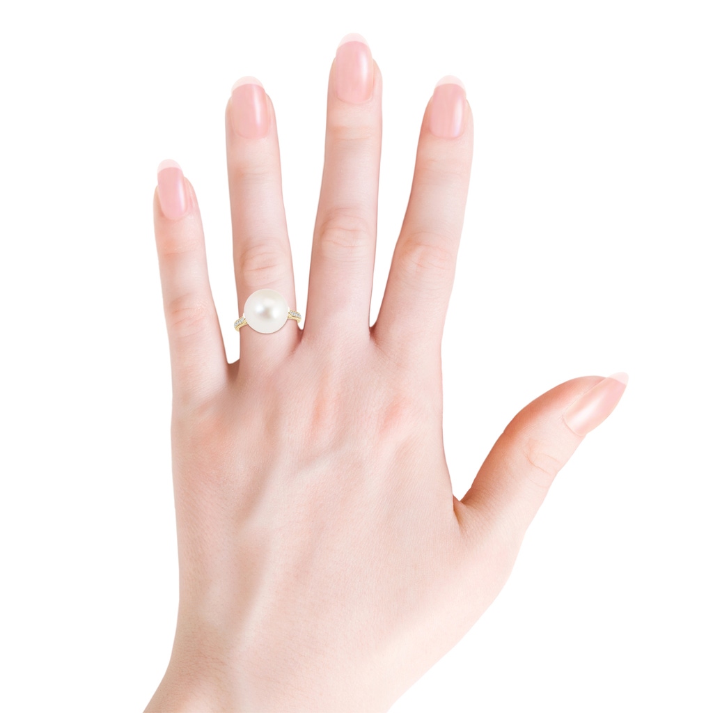 12mm AAA Freshwater Pearl Ring with Pavé Diamonds in Yellow Gold Product Image