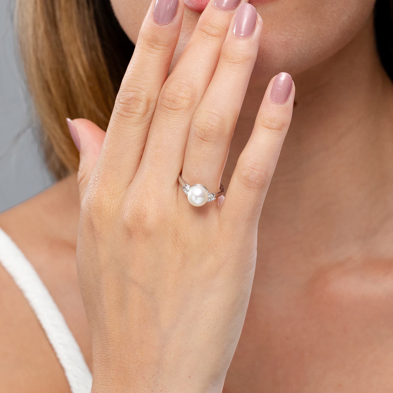 大島紬 pearl ring Japanese Akoya Pearl Ring with Trio Diamonds