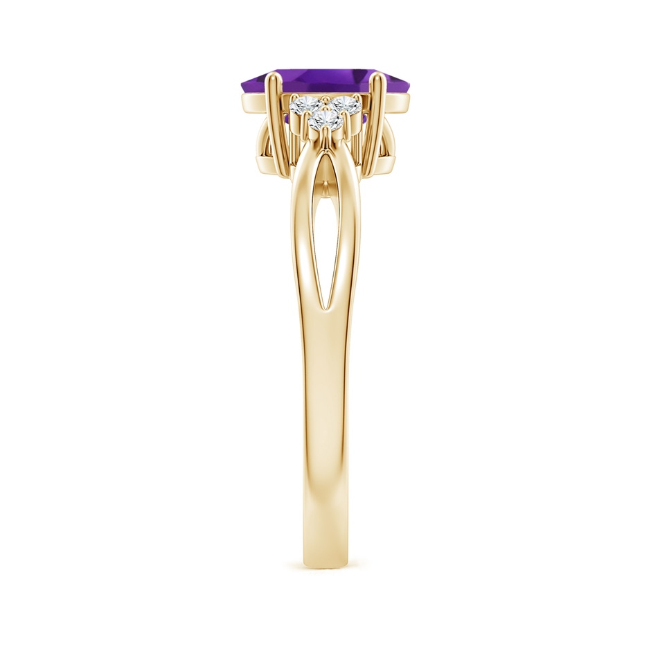 8x6mm AAA Solitaire Oval Amethyst Split Shank Ring with Trio Diamonds in Yellow Gold side 299