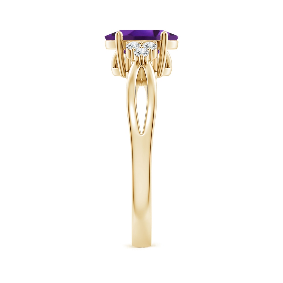 8x6mm AAAA Solitaire Oval Amethyst Split Shank Ring with Trio Diamonds in Yellow Gold side 299