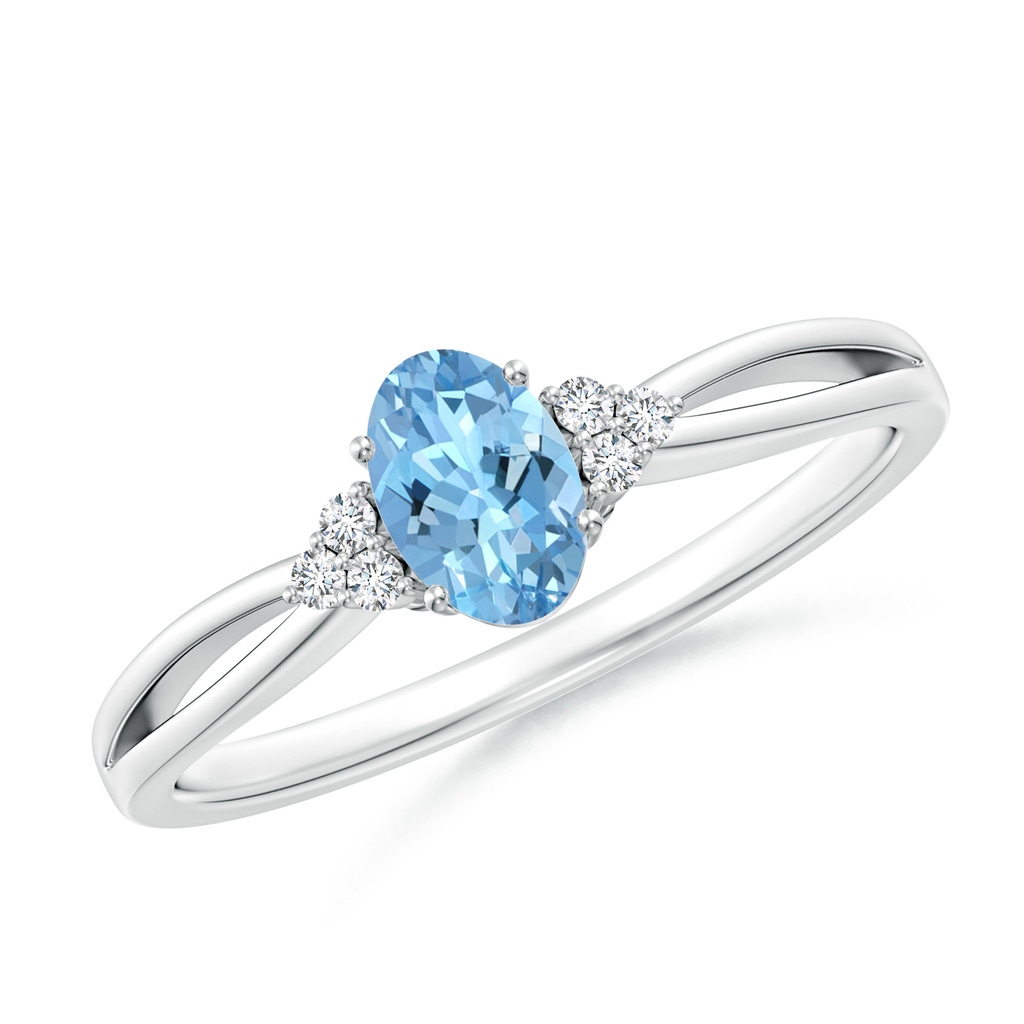 6x4mm AAAA Solitaire Oval Aquamarine Split Shank Ring with Trio Diamonds in 18K White Gold