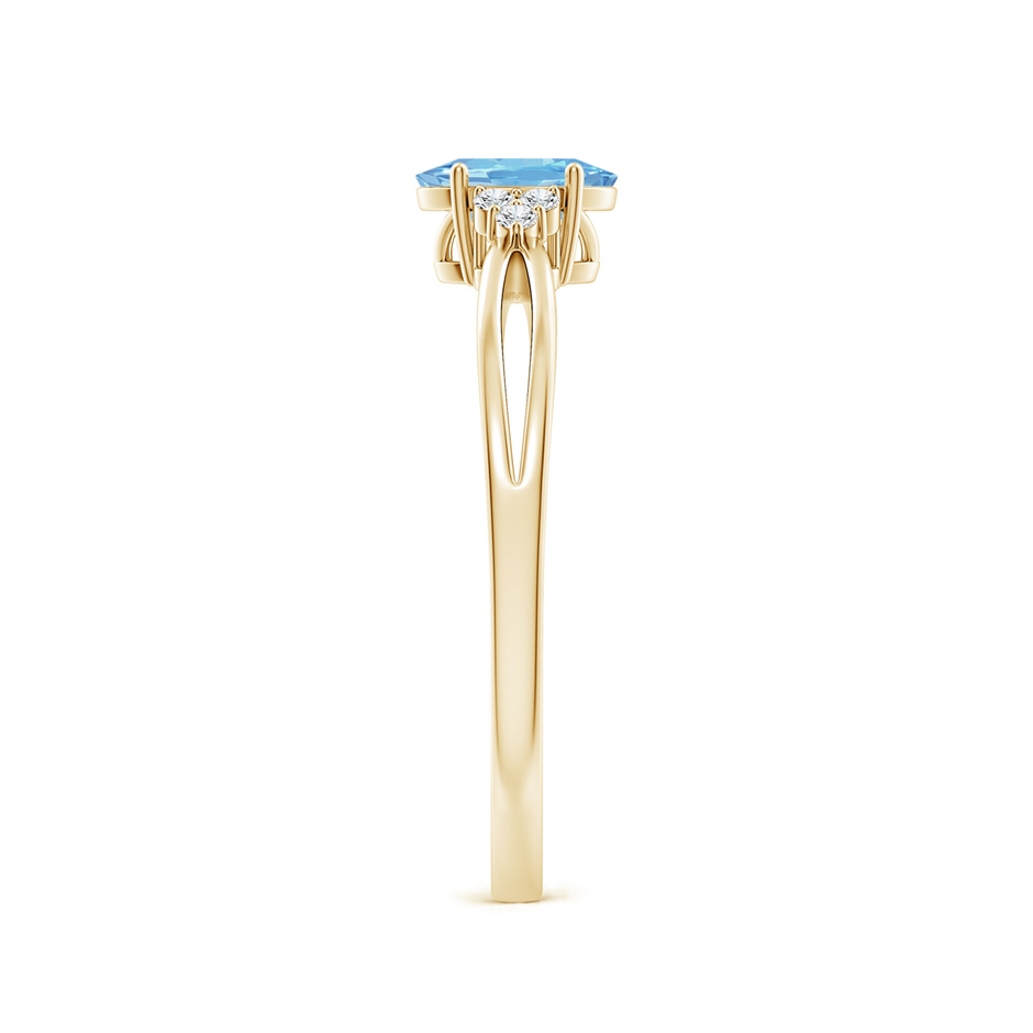 6x4mm AAAA Solitaire Oval Aquamarine Split Shank Ring with Trio Diamonds in Yellow Gold side 299
