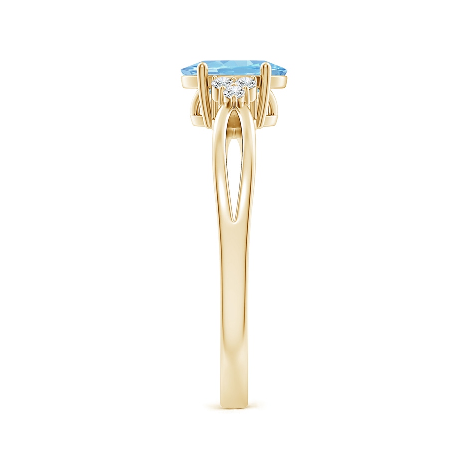 7x5mm AAAA Solitaire Oval Aquamarine Split Shank Ring with Trio Diamonds in Yellow Gold side 299
