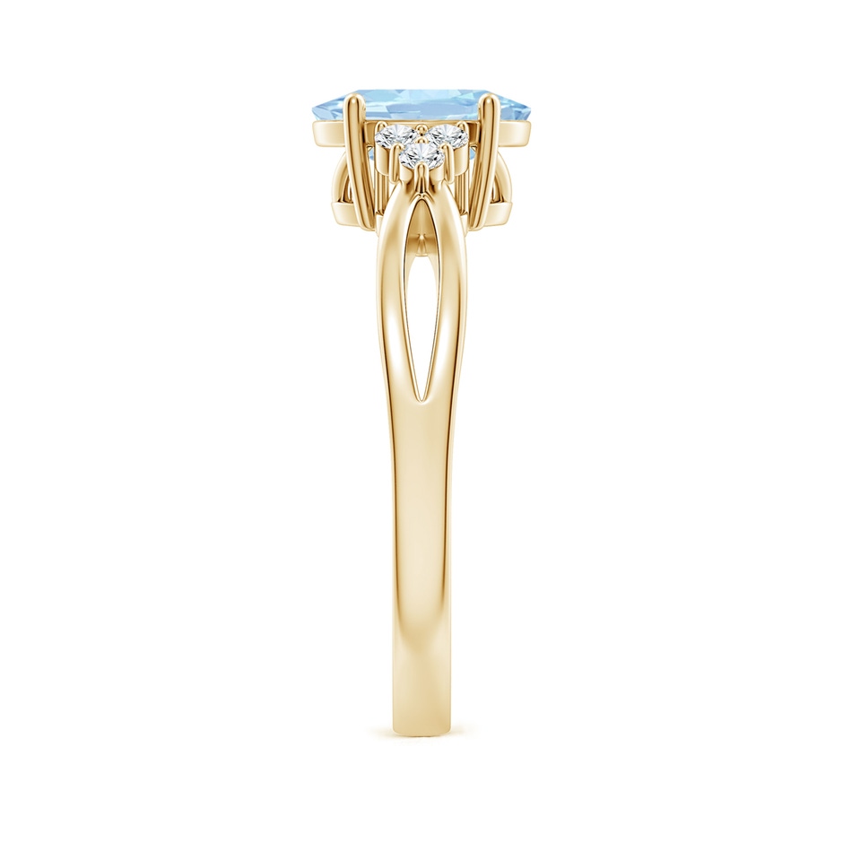 8x6mm AA Solitaire Oval Aquamarine Split Shank Ring with Trio Diamonds in Yellow Gold side 299