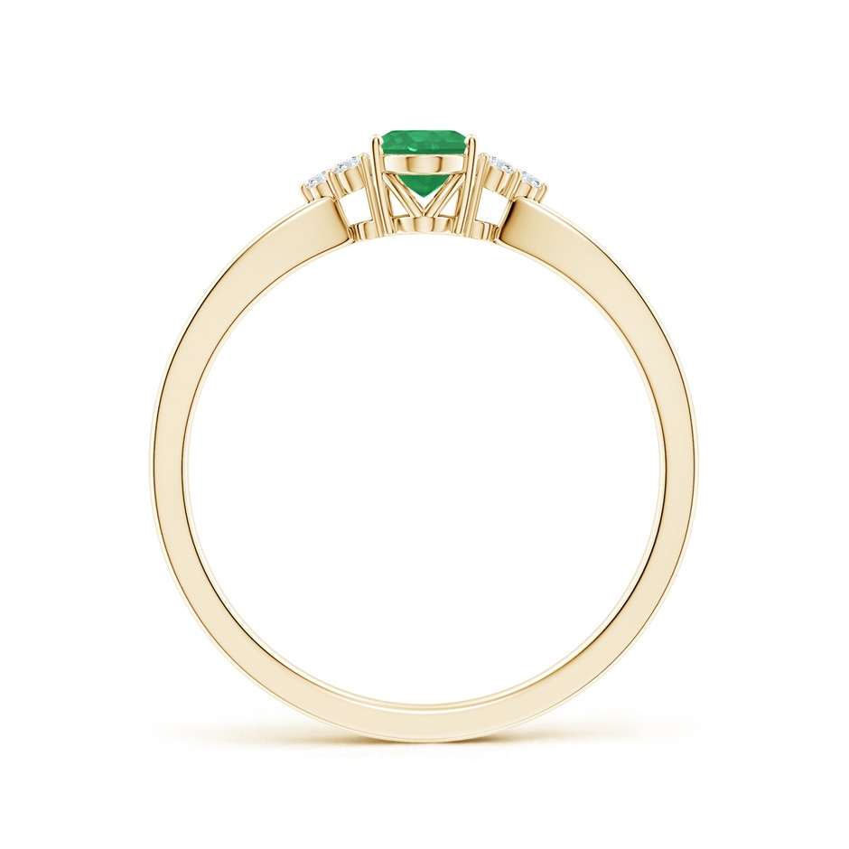 6x4mm A Solitaire Oval Emerald Split Shank Ring with Trio Diamonds in Yellow Gold side 199