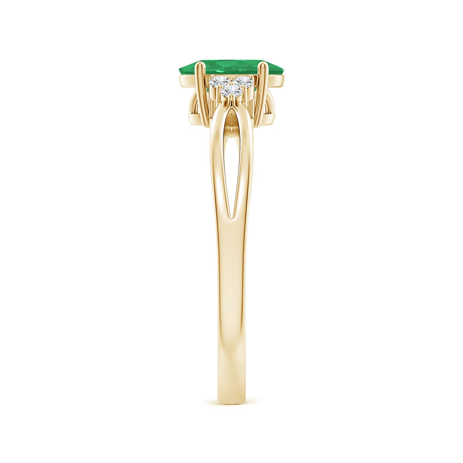 A - Emerald / 0.73 CT / 14 KT Yellow Gold