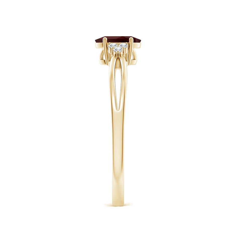6x4mm AA Solitaire Oval Garnet Split Shank Ring with Trio Diamonds in Yellow Gold side 299
