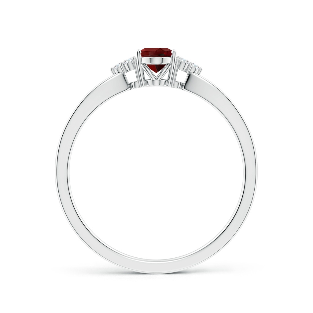 6x4mm AAAA Solitaire Oval Garnet Split Shank Ring with Trio Diamonds in White Gold - side 199