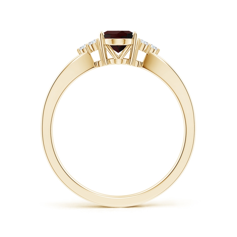 7x5mm A Solitaire Oval Garnet Split Shank Ring with Trio Diamonds in Yellow Gold side 199