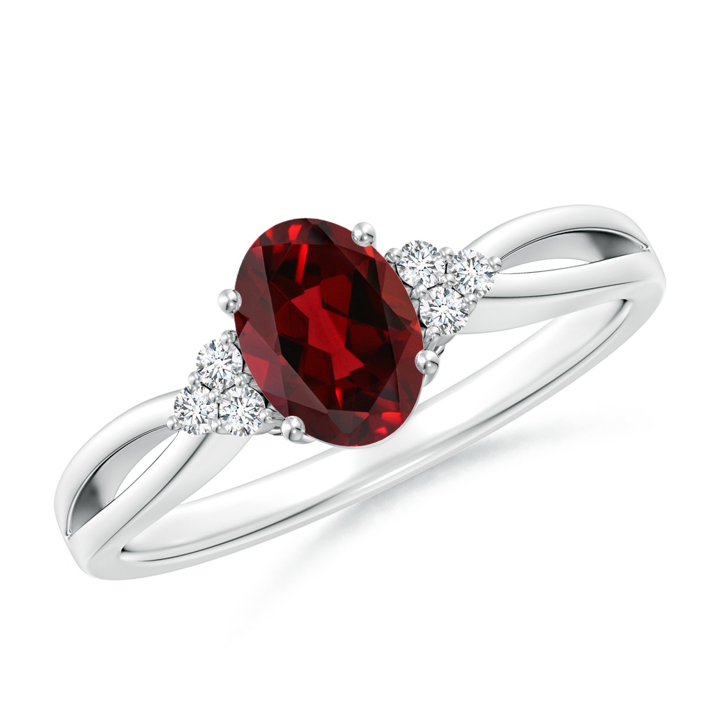 7x5mm AAAA Solitaire Oval Garnet Split Shank Ring with Trio Diamonds in White Gold