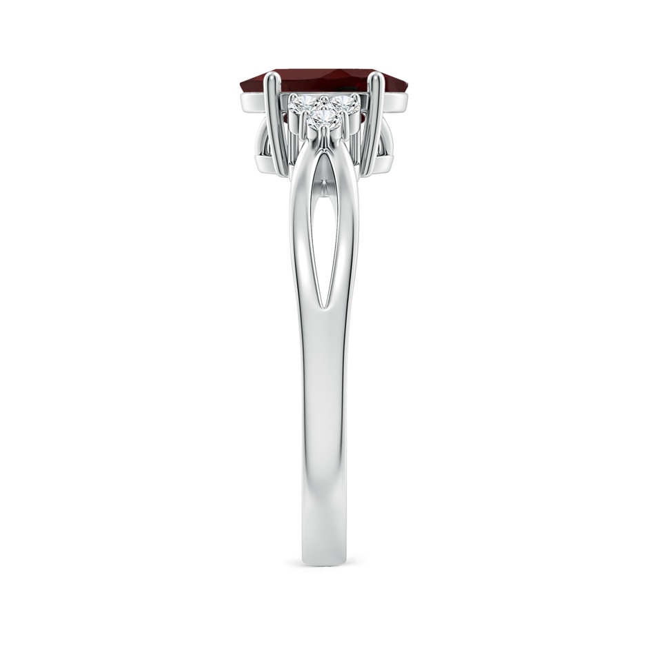 8x6mm AA Solitaire Oval Garnet Split Shank Ring with Trio Diamonds in White Gold side 299