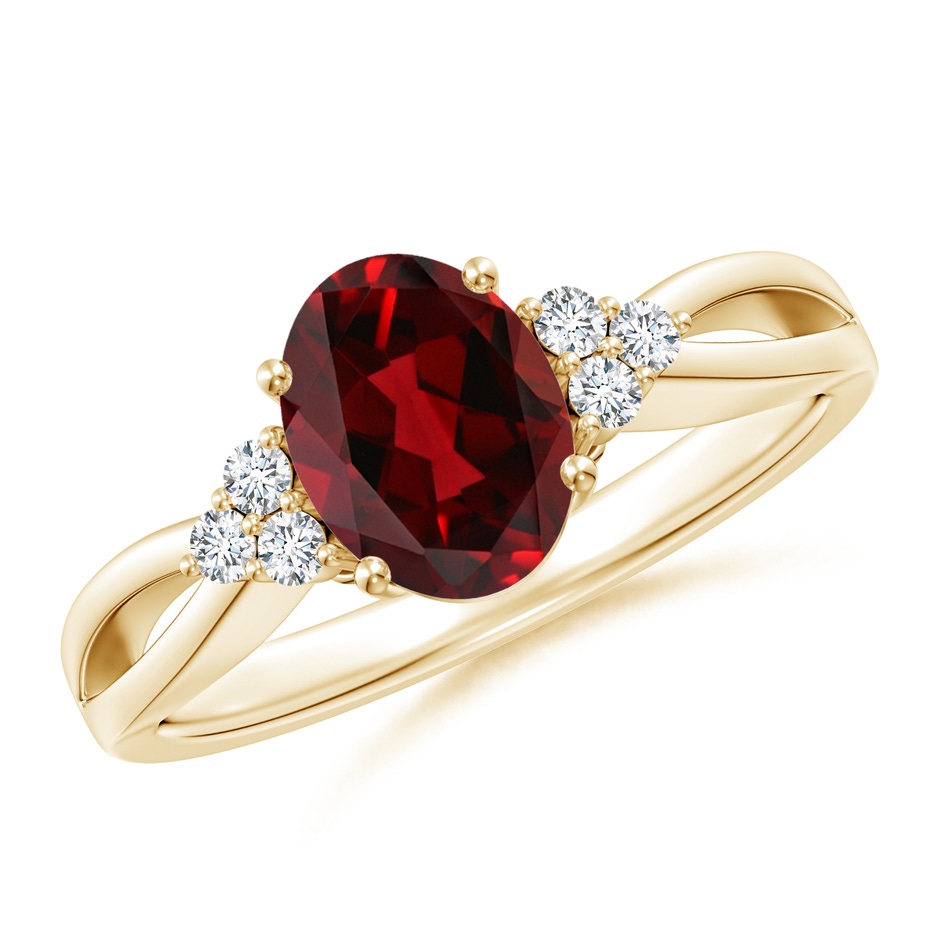 8x6mm AAAA Solitaire Oval Garnet Split Shank Ring with Trio Diamonds in Yellow Gold 