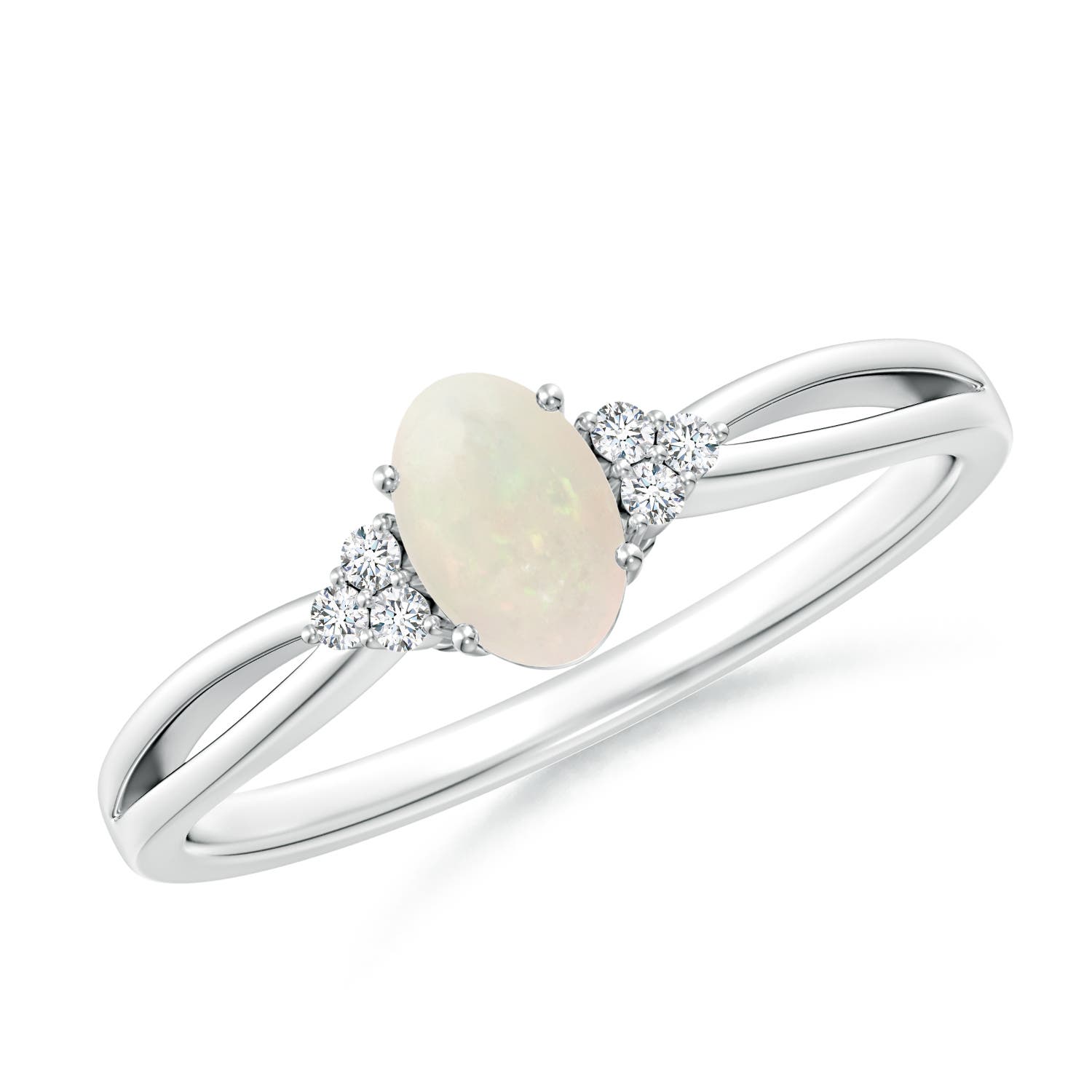 A - Opal / 0.34 CT / 14 KT White Gold