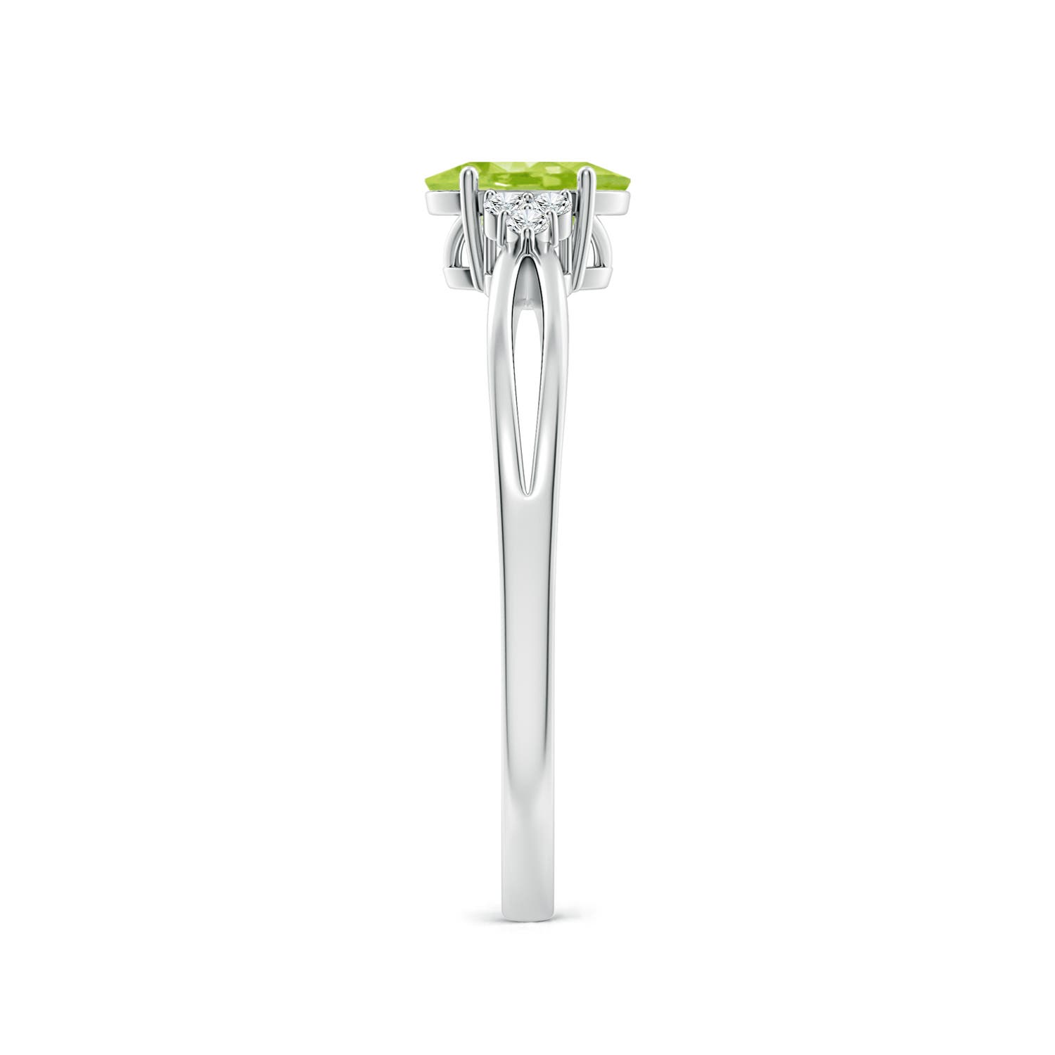 AA - Peridot / 0.54 CT / 14 KT White Gold