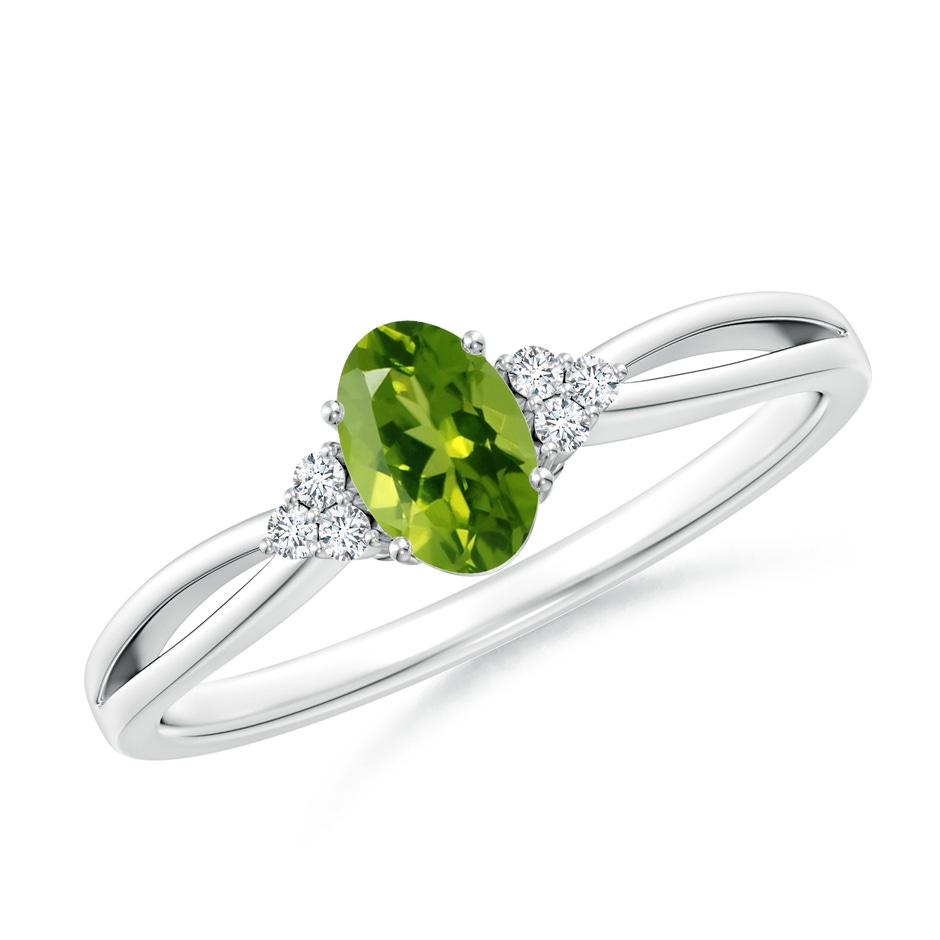6x4mm AAAA Solitaire Oval Peridot Split Shank Ring with Trio Diamonds in P950 Platinum 