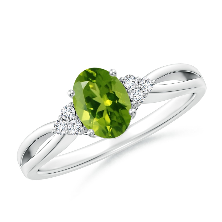 7x5mm AAAA Solitaire Oval Peridot Split Shank Ring with Trio Diamonds in White Gold 