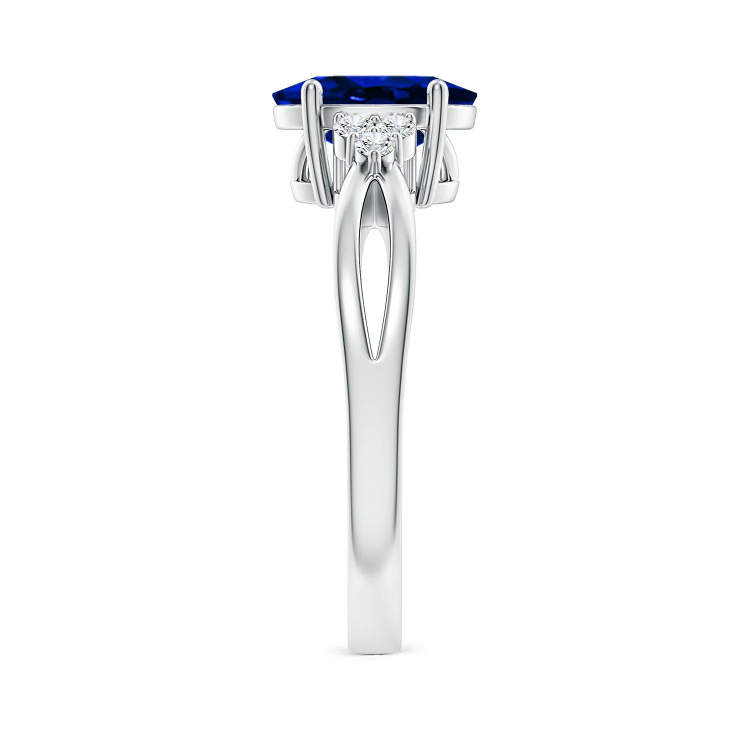 9x7mm AAAA Solitaire Oval Blue Sapphire Split Shank Ring with Trio Diamonds in White Gold - side 4